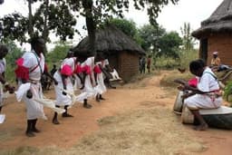 The Kamba: Eastern Kenya's Traders, Carvers and Warriors